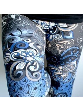 LEGGINGS DEPOT Blue & Black Paisley Print Full Length Leggings Size 10 NWT